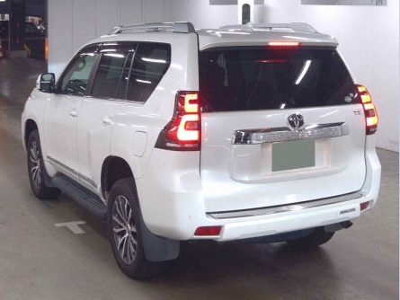 TOYOTA LAND CRUISER PRADO.