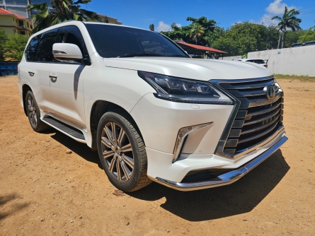 LEXUS LX570