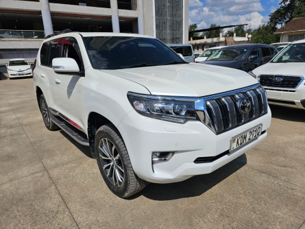 TOYOTA LAND CRUISER PRADO.