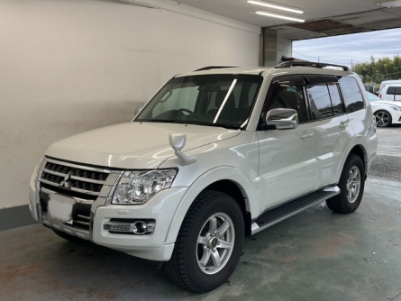 MITSUBISHI PAJERO